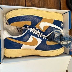 Men’s Nike Air Force 1 X Dunks undefeated